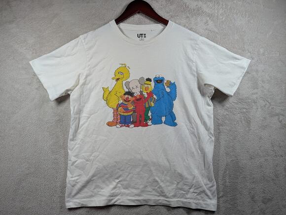 Uniqlo Other - KAWS x Sesame Street x Uniqlo UT Tee MEDIUM White Big Bird Elmo Cookie Monster